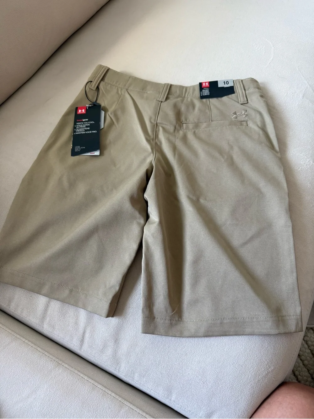 Under Armour Boys Khaki Shorts – Size 10 – NWT